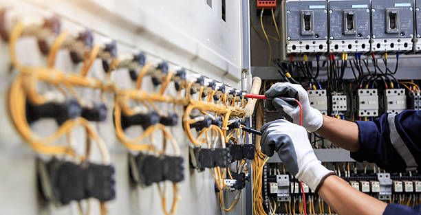 Professional Electrician technician working in Hackettstown, NJ